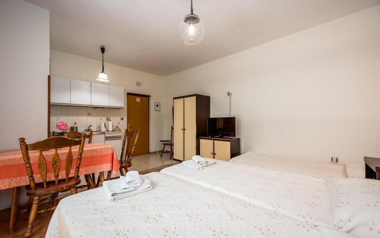 Apartmani Lido Bašanija Екстериор снимка